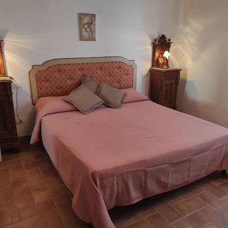 Borgo Iris Villa Pietraia ภายนอก รูปภาพ