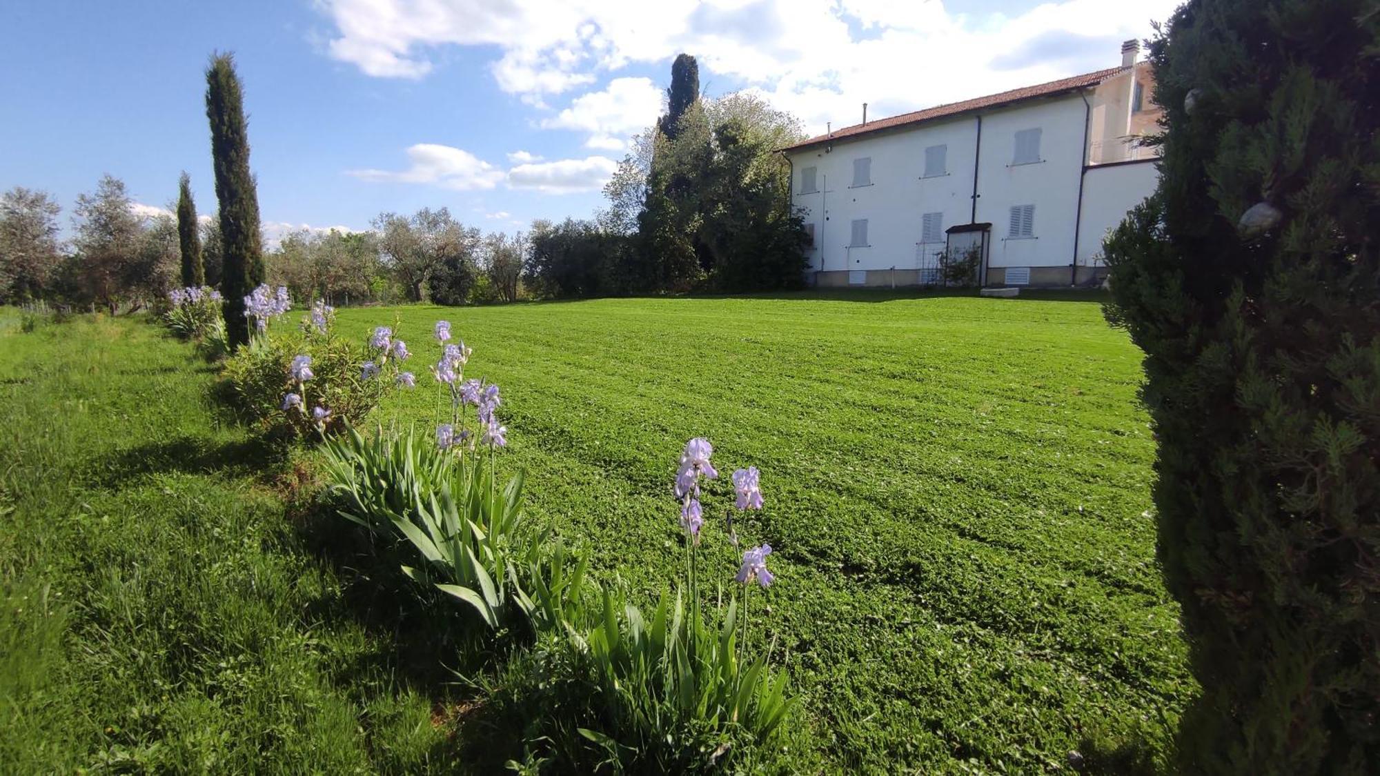 Borgo Iris Villa Pietraia ภายนอก รูปภาพ